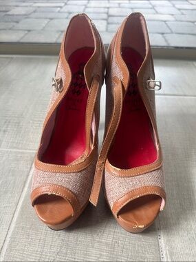 Woven Pink and Tan Slingback Heels size 9